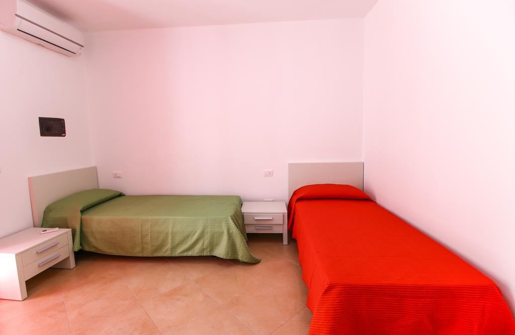 Family Suite Porto Vecchio ลัมเปดูซา ภายนอก รูปภาพ