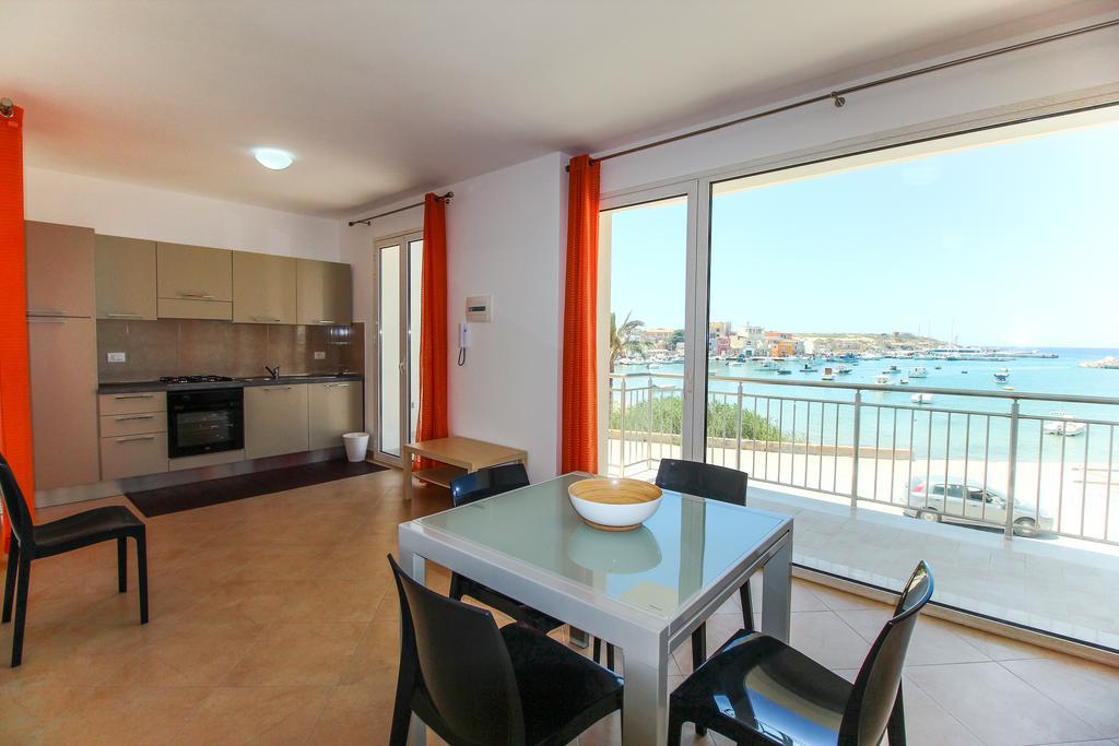 Family Suite Porto Vecchio ลัมเปดูซา ภายนอก รูปภาพ