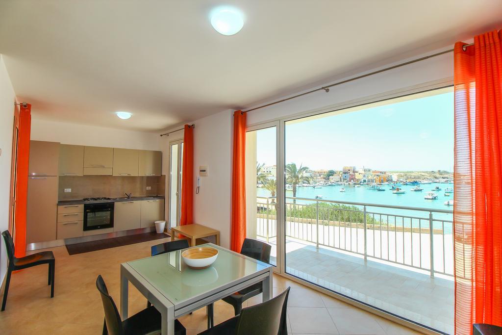 Family Suite Porto Vecchio ลัมเปดูซา ภายนอก รูปภาพ